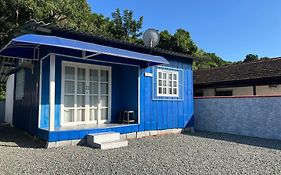 Casa em Penha - 300 metros do Parque Beto Carrero e Praias